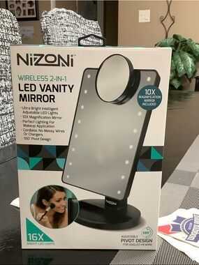 Nizoni Wireless 2-in-1 LED Vanity Mirror - Black